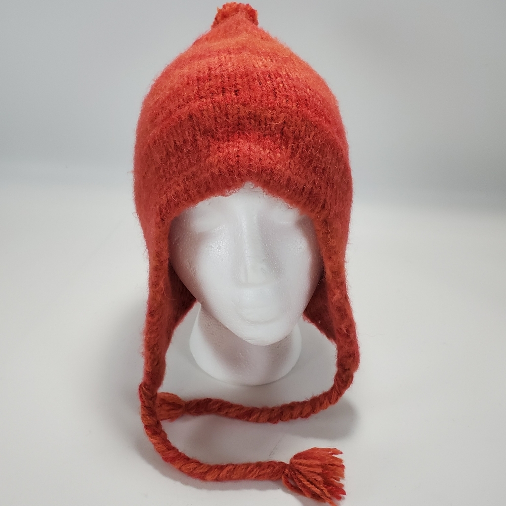 Tejidos Artesanales S.R.L. Peru Knit Alpac Tassel Beanie